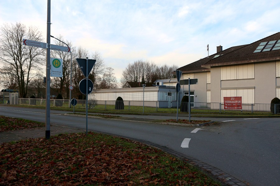 Das Eltromat-Gebäude in Nienhagen ist verkauft. Dort zieht ein Betrieb aus Schloss Holte-Stukenbrock ein. Foto: Edeltraud Dombert