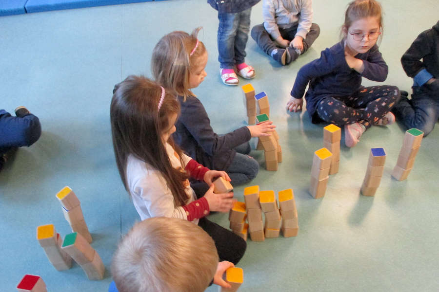 In der Workshop-Woche konnten die Kinder der Kita Greste Türme bauen. Foto: Privat