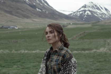 „Lamb“ und „Pleasure“: Zwei ungewöhliche Produktionen aus Island und Schweden machen Lust auf das Kinojahr 2022 – Filmtipps von Leos Kino