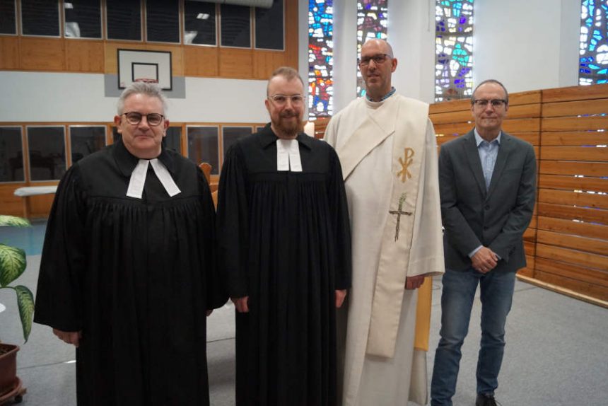 Einführung von Andreas Flor (2. v.l.) als evangelischer Gefängnisseelsorger: mit Tobias Treseler, Lothar Dzialdowski und Oliver Burlage. (v.l.)