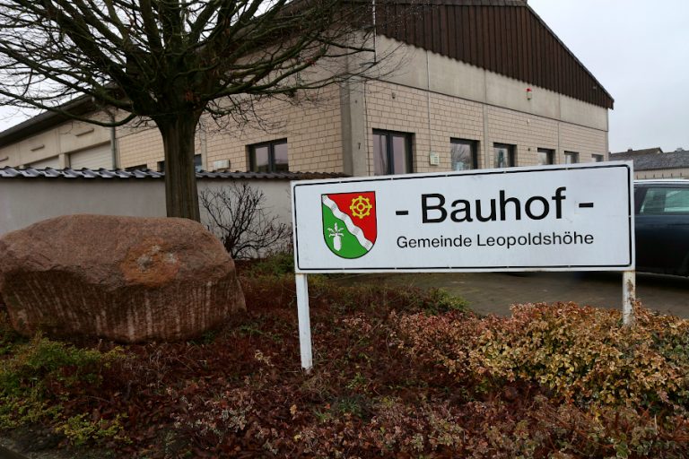 Bauhof Schild 768x512