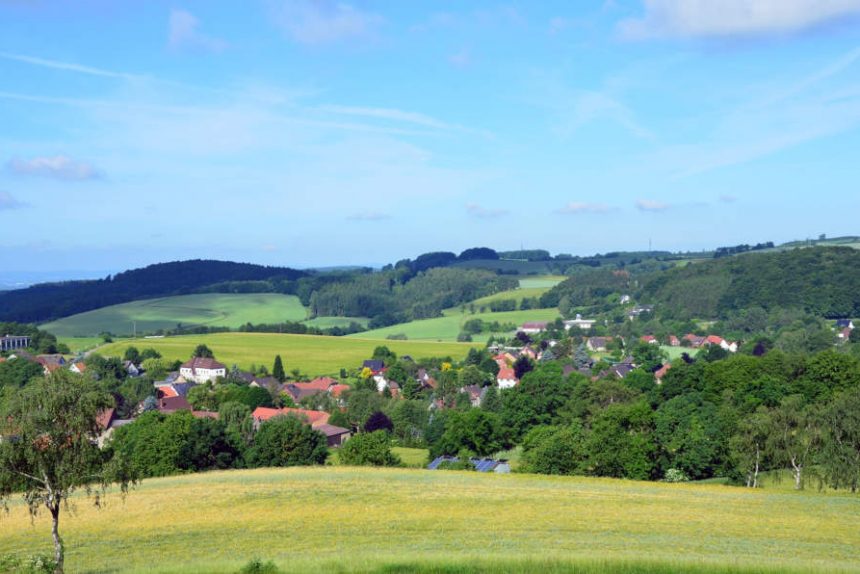 Blick auf das Siegerdorf 2017 Bavenhausen im Kalletal. Foto: Kreis Lippe.