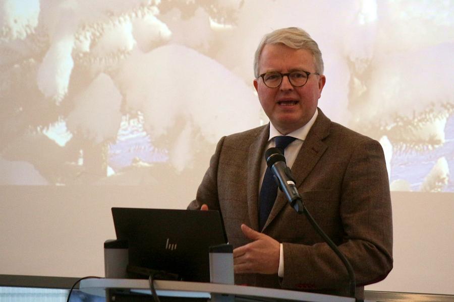 Der Bundestagsabgeordnete Frank Scheffler sprach über die Bedrohungen für die Marktwirtschaft. Foto: Thomas Dohna