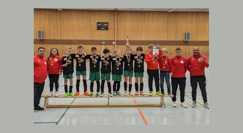 Die E-Jugendmannschaft des Blomberger SV erkämpfte sich den ersten Platz beim Leo Cup der Jugendspielgemeinschaft Leopoldshöhe-Asemissen. Foto: Privat