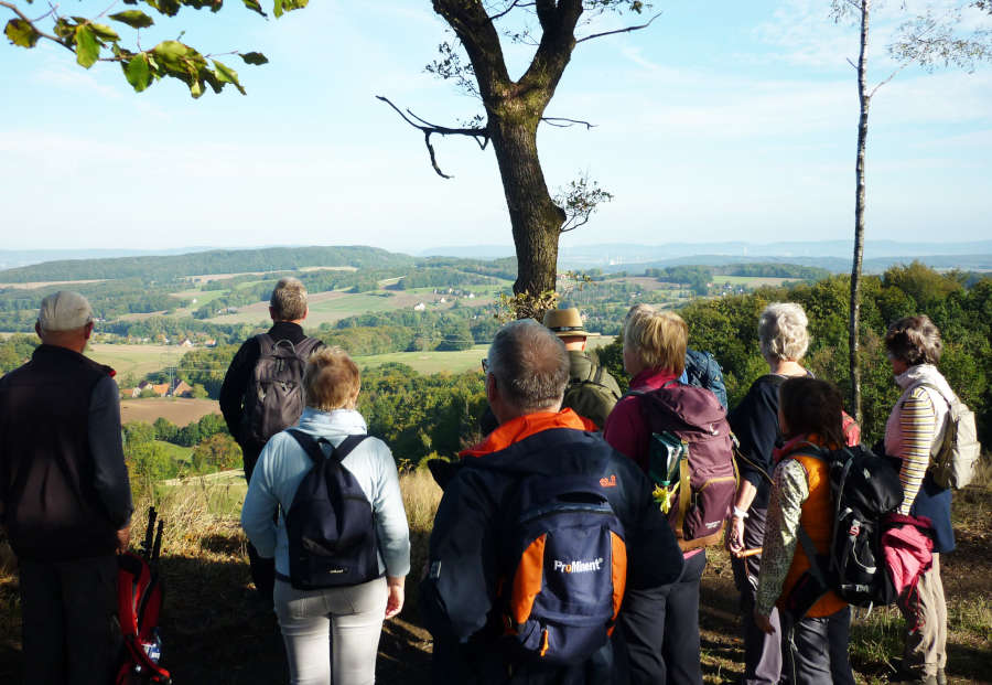 Wandern in toller Natur: Auch in diesem Jahr laden die LTM und die nordlippischen Kommunen zur Wanderwoche Foto: Lippe Tourismus & Marketing GmbH.