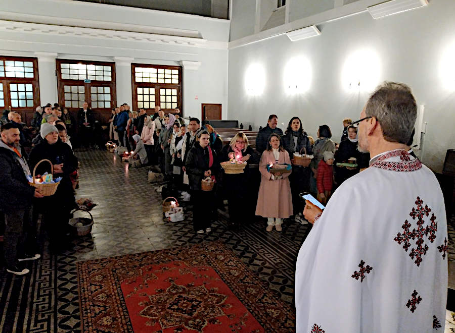 Orthodoxes Osterfest in ukrainischer Sprache in der reformierten Kirche von Vilnius. Foto: Reformierte Gemeinde Vilnius