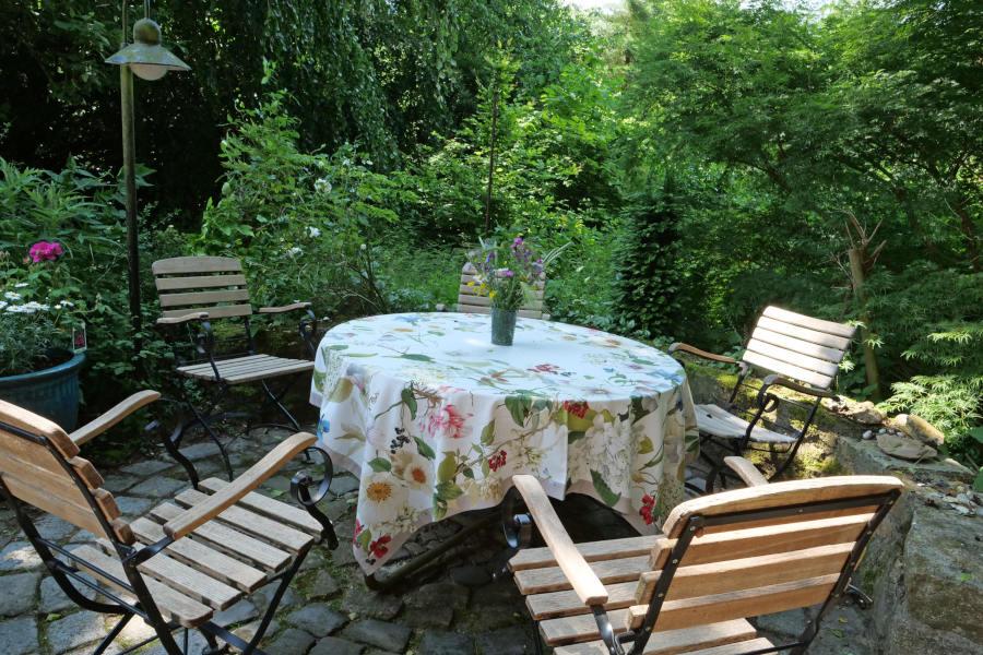 Eine gemütliche Ecke, um mit Nachbarn zu klönen. Foto: Martin Düsterberg