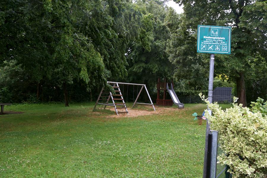 Die Zukunft des Spielplatzes am Rehweg ist offen. Foto: Thomas Dohna