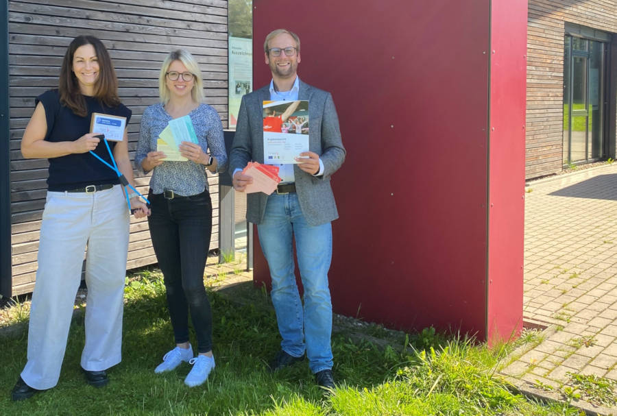 Sehen viel Potential durch Bewegung im Schulalltag (von links): Karen Zereike, Sina Harst und Borris Ortmeier. (Foto: Kreis Lippe)