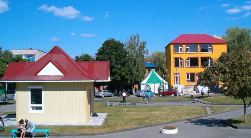 Das Zentrum der westukrainischen Kommune Kostopil. Foto: Serhiy Koshelyev (2008)