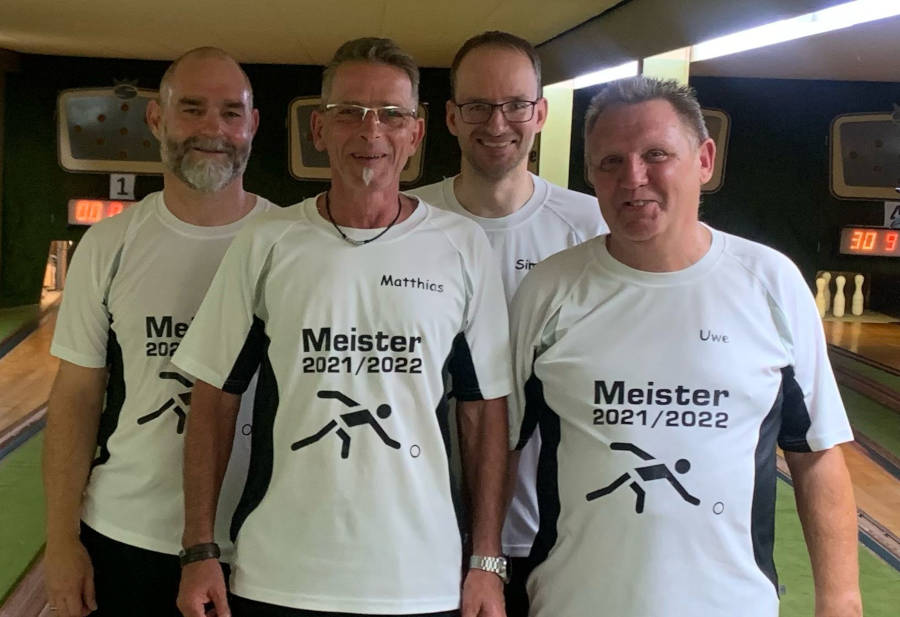 Die erfolgreiche Dritte Mannschaft: Rene Meinberg, Matthias Fortkord, Simon Gries und Uwe Wenzel. Foto: Privat