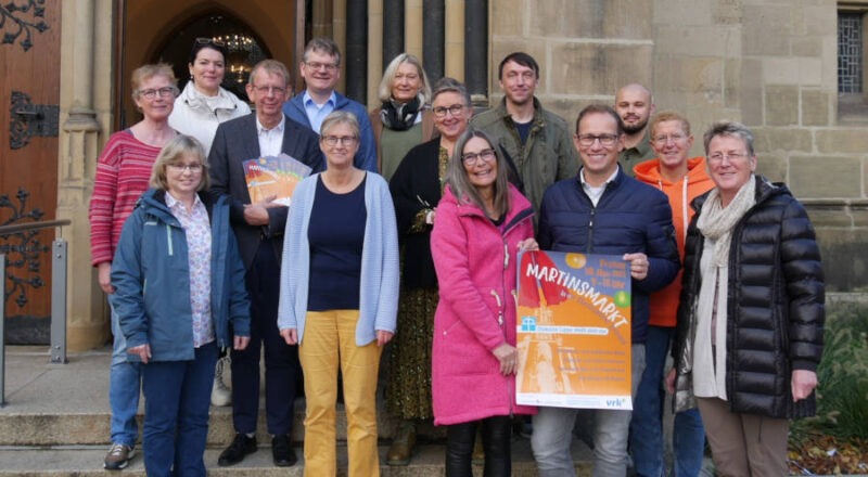 Freuen sich auf den Martinsmarkt in der Christuskirche: die Vertreterinnen und Vertreter der diakonischen Einrichtungen und Initiativen in Lippe und der Lippischen Landeskirche. Foto: Lippische Landeskirche