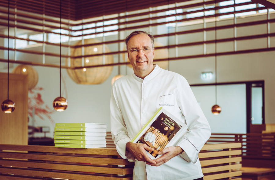 Bernhard Kampmann vom Schlichte Hof in Bielefeld stellt sein Konzept einer Nouvelle Cantine vor. Foto: Privat