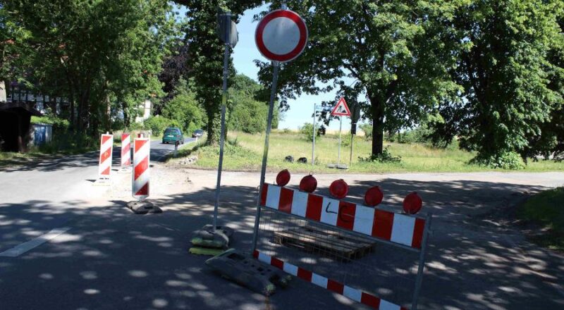 Im Sommer 2015 ist die Fettpottstraße saniert worden. Der Pkw-Verkehr lief zum Teil über die Dorfstraße. Archivfoto: Thomas Dohna