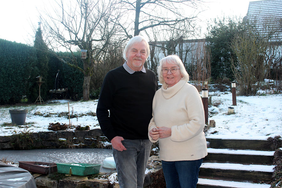 Im heimischen Biotop: das Ehepaar Charlotte und Jürgen Hokamp. Foto: Christine Reuner