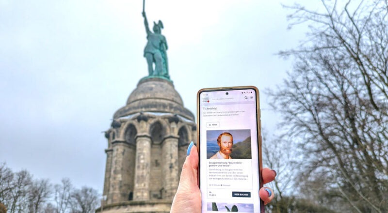 Schnell und einfach buchen – das ermöglicht der neue Ticketshop. Fotos: Landesverband Lippe