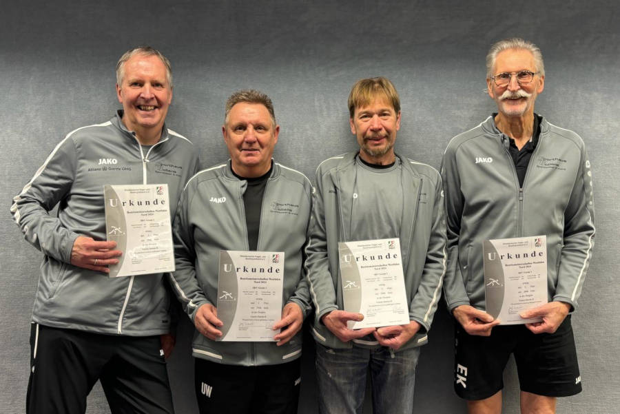 Die Herren b belegten den zweiten Platz mit (von links) Manfred Lammert, Uwe Wenzel, Udo Buchwald und Eckhard Kopp. Foto: Privat