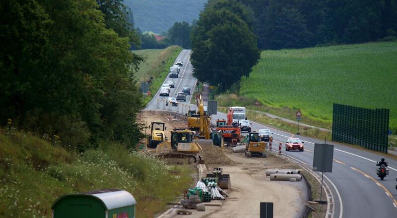 Die Fahrbahn aus Lage in Richtung Bielefeld ist in Baun. Foto: Thomas Dohna