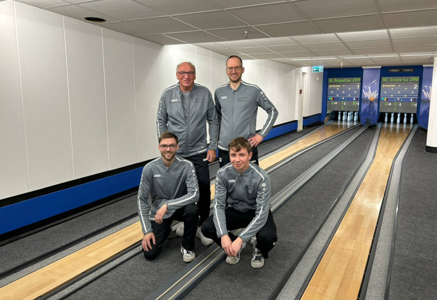 Die dritte Mannschaft des SKC Greste-Lage mit Jürgen Wiebusch, Simon Gries (hinten von links) und Arnd Stuckmann und Mika Gries (vorn von links). Foto: Privat