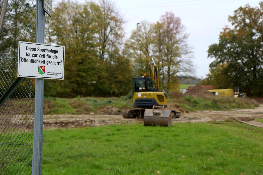 Die Bauarbeiten für den Skaterpark Greste haben begonnen. Foto: Thomas Dohna