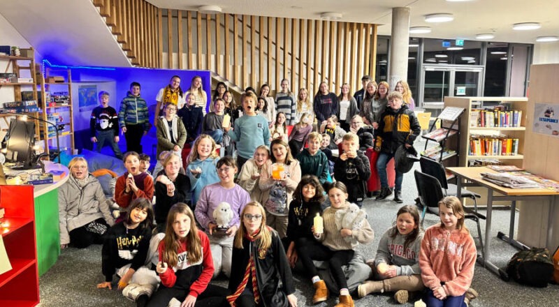 Begeisterung beim vorweihnachtlichen Lesenachmittag im Selbstlernzentrum der FFG. Foto: Privat