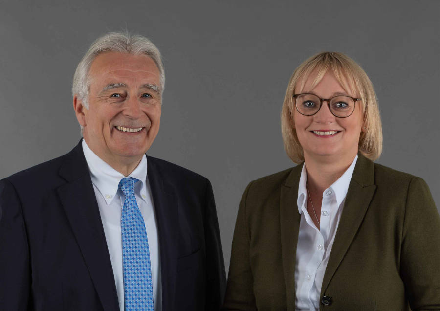 Klare Erwartungen an die neue Bundesregierung: IHK-Präsident Volker Steinbach und IHK-Hauptgeschäftsführerin Svenja Jochens. Foto: IHK Lippe