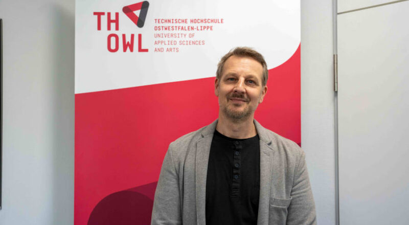 Denis Behnke blickt auf eine lange Karriere als VFX-Supervisor und Producer in der Filmbranche zurück. Sein nächster Meilenstein: die Professur an der TH OWL. Foto: TH OWL