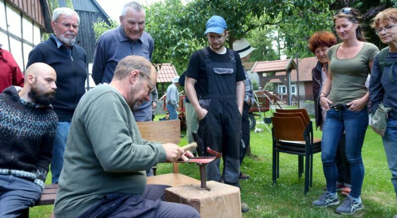 Scharf, Schärfer, Dengeln