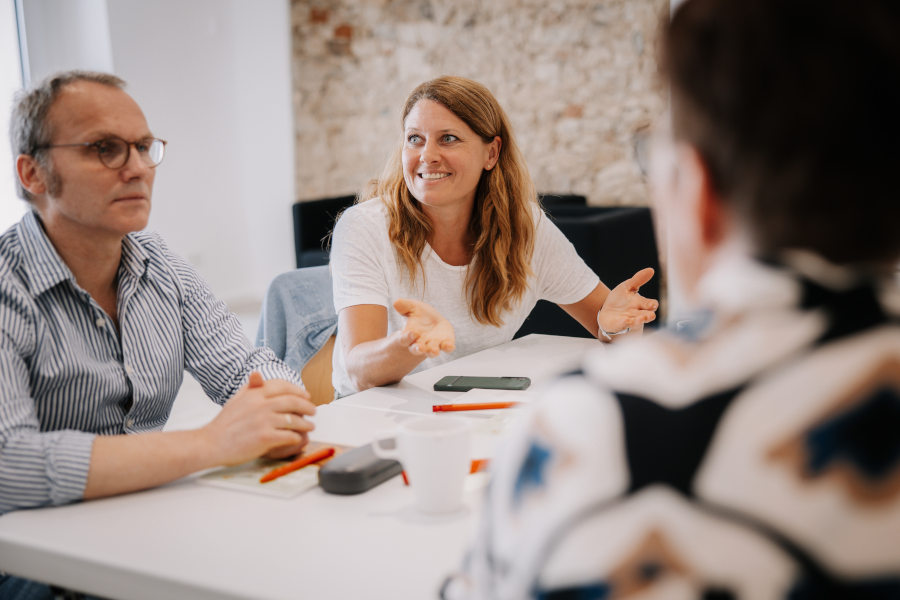 In zahlreichen Ideenworkshops und Gesprächen sind fast 100 Ideen entstanden, an denen Studierende und Lehrende der TH OWL im Wintersemester arbeiten werden.  Foto: TH OWL