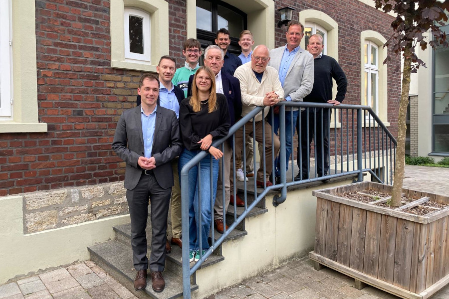 Sven Lesemann (Superintendenten der Klasse West der Lippischen Landeskirche), Andreas Kasper, Nele Reschinsky, Tim Alexander, Arnold Hildebrand, Daniel Neufeld, Moritz Kasper, Hans-Peter Wegner, Klaus Hansen MdL, Marc Meierkord. Foto: CDU