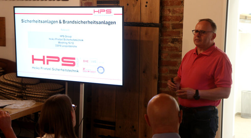 Heiko Prietzel referierte beim Unternehmerstammtisch über Sicherheit in Unternehmen. Foto: Thomas Dohna