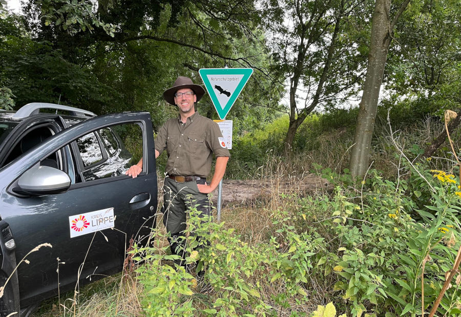 Thomas Junghöfer ist als Ranger in den lippischen Naturschutzgebieten unterwegs. Foto: Kreis Lippe