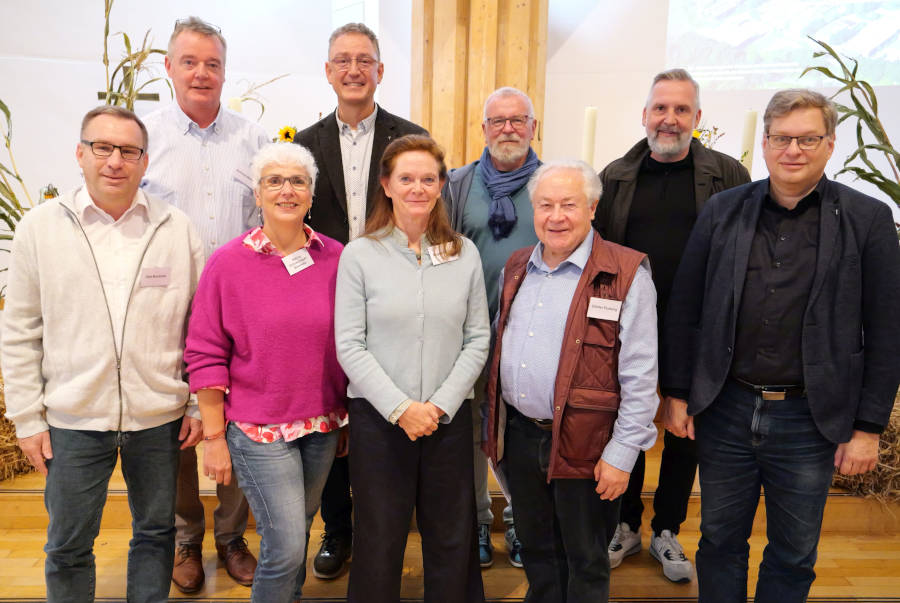 Gestalteten den Religionslehrertag: Olaf Brodziak, Andreas Mattke, Sabine Grünschläger-Brenneke, Christian Rasch, Dagmar Kübler, Dr. Manfred Karsch Günter Puzberg, Dr. Oliver Arnold, Prof. Dr. Thorsten Dietz. Foto: Lippische Landeskirche