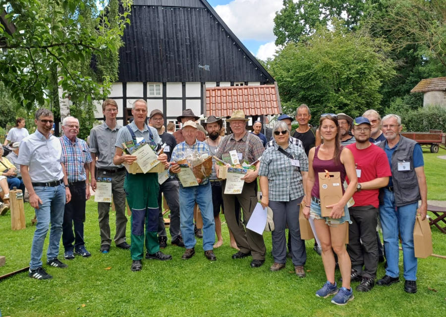 Siegerehrung beim Dengelwettbewerb.