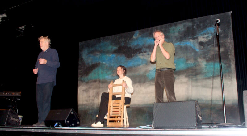 Blues in der Diaspora: Augustin Upmann, Svetlana Svoroba und Heinz Weißenberg sind die Bullemänner. Foto: Christine Reuner