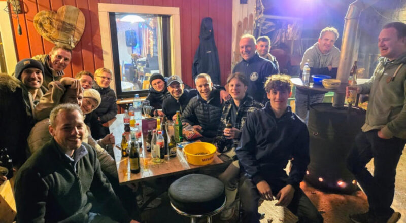 Die Turner des TuS Leopoldshöhe freuten sich über einen hart erkämpften Sieg. Foto: Privat