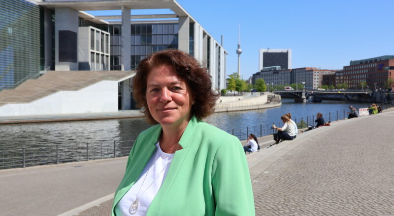 Bundestagsabgeordnete Kerstin Vieregge ermuntert Schulen in Lippe zur Teilnahme am Energiesparmeister-Wettbewerb. Foto: Privat