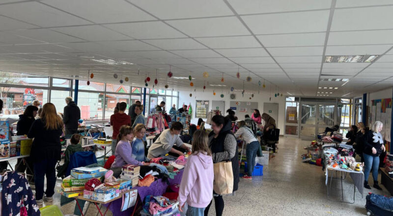 Reges Treiben auf dem Flohmarkt an der Grundschule Nord. Foto: GS Nord