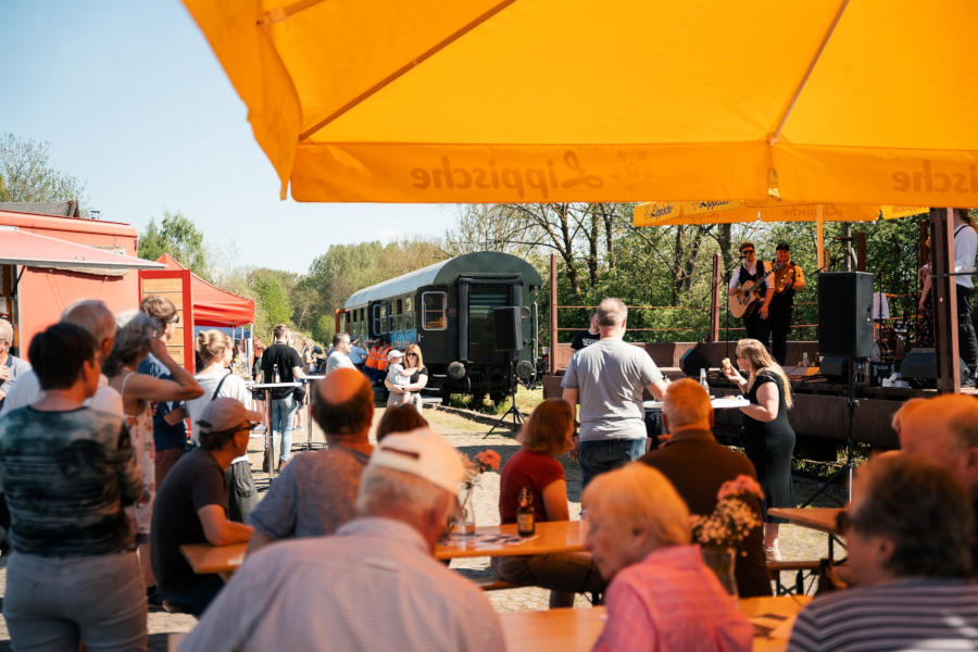 Das Bahnhofsfest Farmbeck 2025 Foto: flyingxmedia