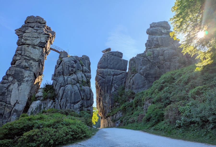 Die Externsteine im Morgenlicht Foto:LVL