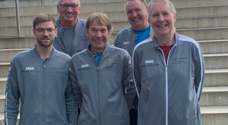 Arnd Stuckmann, Jürgen Wiebusch,Udo Buchwald, Uwe Wenzel und Manfred Lammert (von links) haben den Aufstieg in die Oberliga geschafft. Foto: Privat