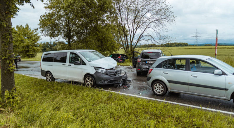 Fünf Verletzte bei Zusammenstoß