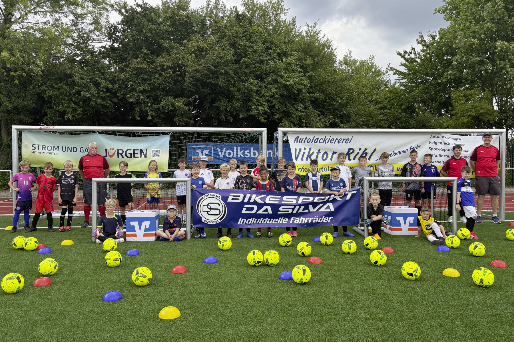 Das Abschlussbild vom sechsten Leopoldshöher Fußballcamp. Foto: Privat