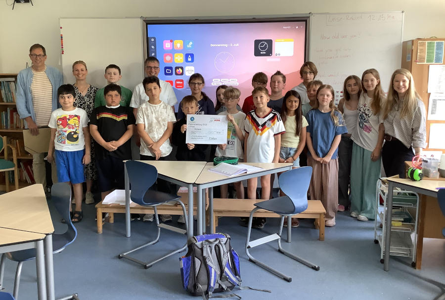Die Kinder der Klasse 4a freuen sich über ihren Erfolg beim Stadtradeln. Foto: Privat
