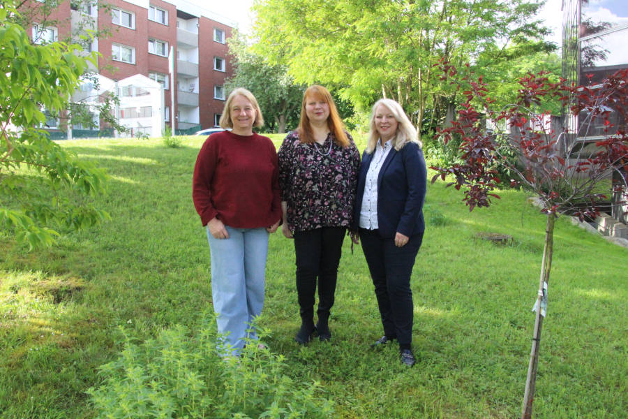 Britta Grebe (von links), Bettina Papenmeier und Margit Monika Hahn beim Treffen des Arbeitskreises „Frühkindliche Bildung in Lippe“ Foto: Kreis Lippe.