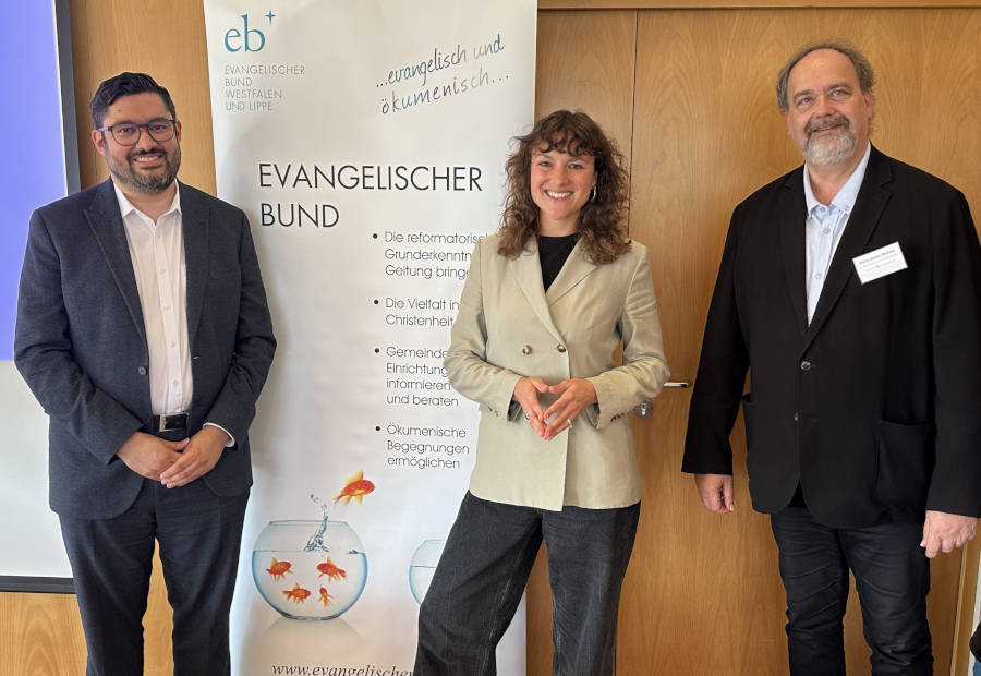 Symposium zum Thema „Rechter Glaube“ mit von links: Jan Christian Pinsch, Kyra Funk und Horst-Dieter Mellies. Foto: Lippische Landeskirche