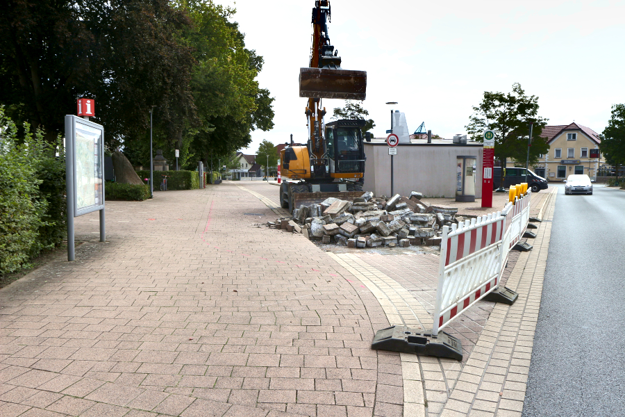 Die Bauarbeiten am Kirchweg haben begonnen. Foto: Thomas Dohna