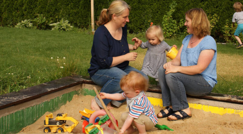 Unterstützung im Alltag: Familienpaten stehen jungen Familien zur Seite. Foto: Kreis Lippe