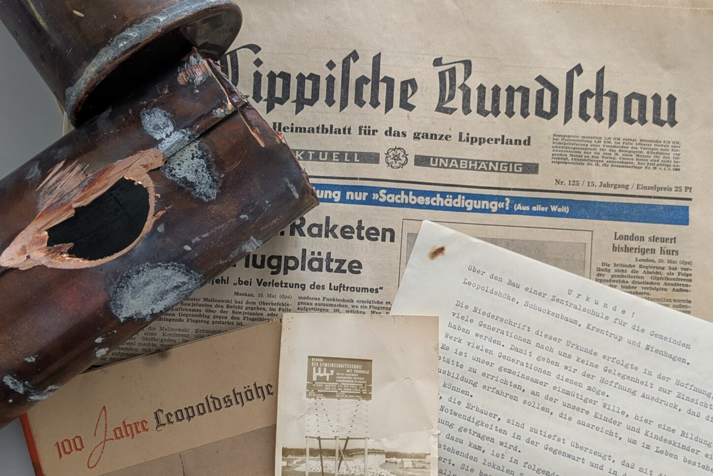 In der kupfernen Zeitkapsel fanden sich Dokumente zum Bau der Dörfergemeinschaftsschule, der heutigen Grundschule Nord. Foto: Gemeinde Leopoldshöhe