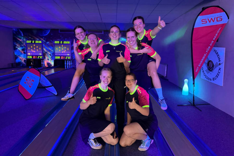 1. Damen (von hinten und links) Lilly Lemke, Madeline Wichert Paula Kurzius, Josephine Lammert, Jana Lammert, Nora Rüsenberg und Paula Lemke. Foto: Privat